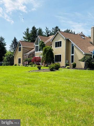 112 Bobbie Dr, Ivyland, PA 18974