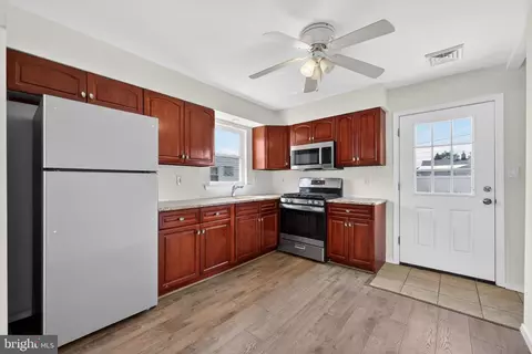 4627 Gary Dr, Bristol, PA 19007