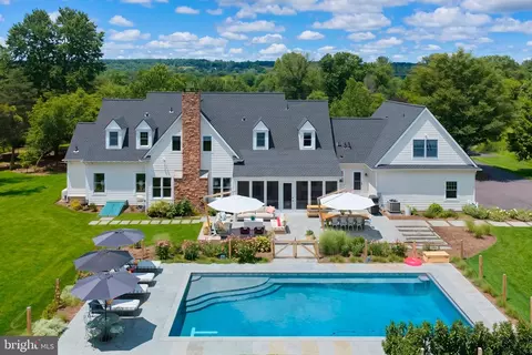 6214 Saw Mill Rd, New Hope, PA 18938
