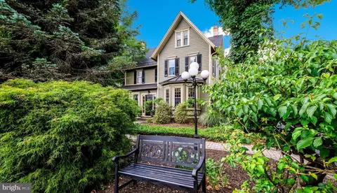 45 E Butler Ave, Doylestown, PA 18901