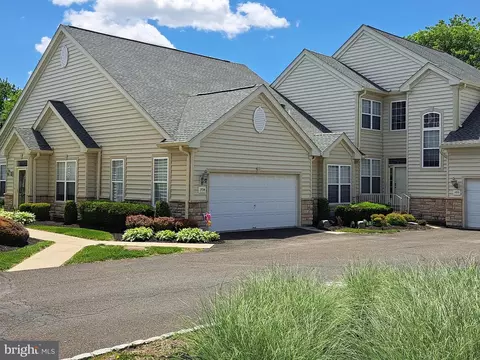 1704 Nottingham Ct #134, Warrington, PA 18976