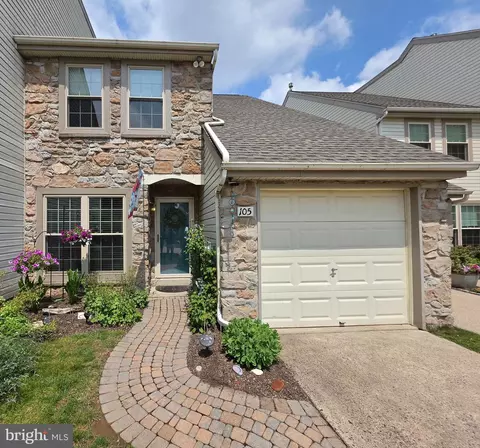 105 Larkspur Ct, Chalfont, PA 18914