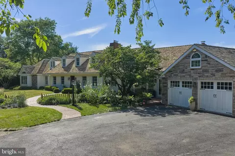 941 Mt Eyre Rd, Washington Crossing, PA 18977
