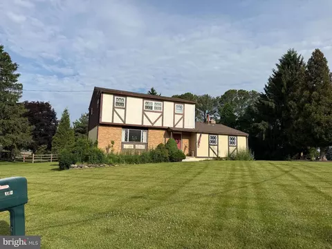 183 Cardinal Rd, Chalfont, PA 18914