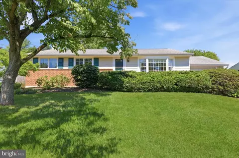 720 Clifford St, Warminster, PA 18974