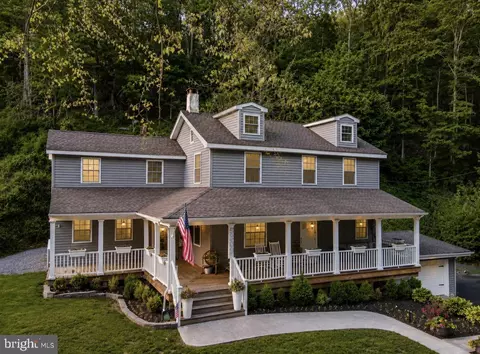 5309 Lehnenberg Rd, Kintnersville, PA 18930