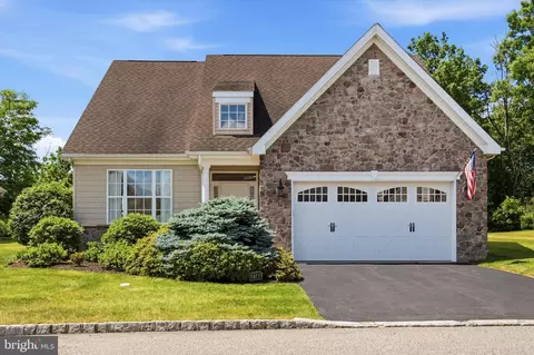 1146 Creekside Ln, Quakertown, PA 18951