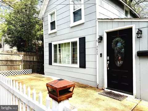 3435 S Temple Ave, Feasterville Trevose, PA 19053