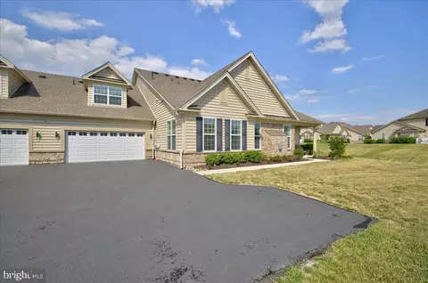 3133 Bushwood Dr, Perkasie, PA 18944