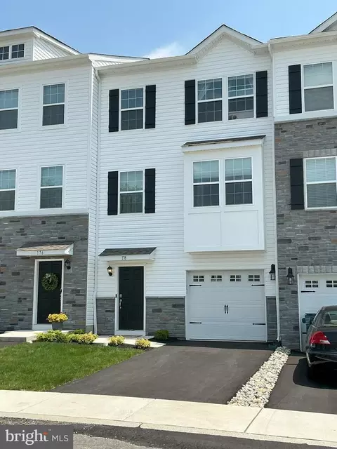178 Bell Ct, Sellersville, PA 18960