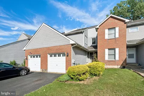 549 Princeton Ct, Bensalem, PA 19020