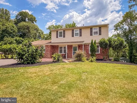 244 Strawberry Cir, Langhorne, PA 19047