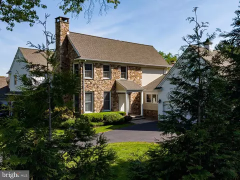 2 Garden Path #14, Doylestown, PA 18901