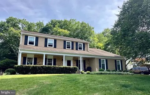 817 Stark Cir, Yardley, PA 19067