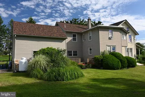 2420 Allentown Rd, Quakertown, PA 18951