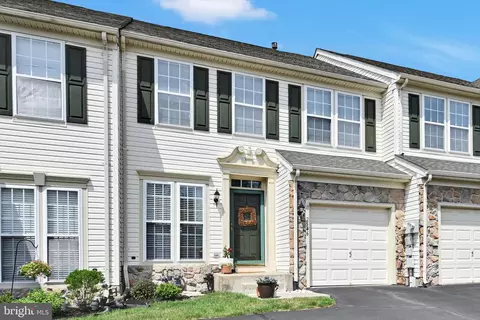 2546 Peachtree Dr, Perkasie, PA 18944