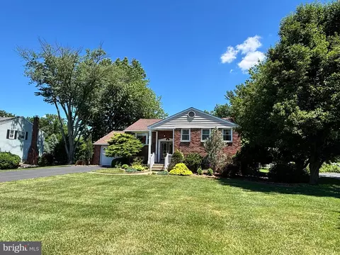 26 Heather Rd, Southampton, PA 18966