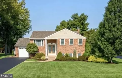 26 Heather Rd, Southampton, PA 18966