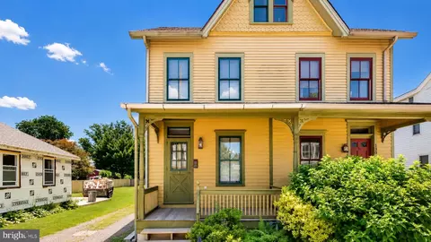 132 E Marshall Ave, Langhorne, PA 19047