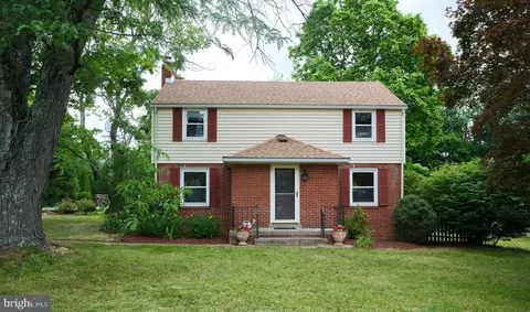 451 N Main St, Chalfont, PA 18914