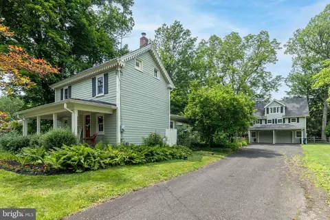 65 Mathews Ave, Doylestown, PA 18901