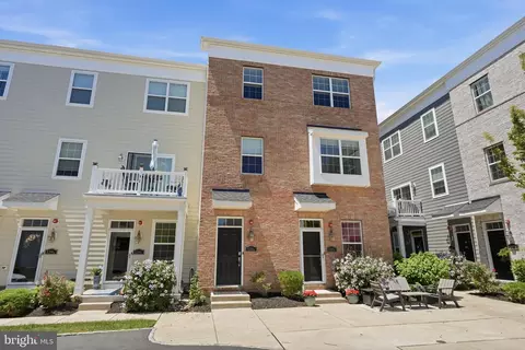 136 Fleet Ct # B, Bensalem, PA 19020