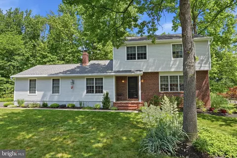 275 Aspen Rd, Yardley, PA 19067