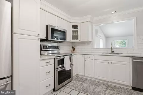 321 Almshouse Rd, Richboro, PA 18954