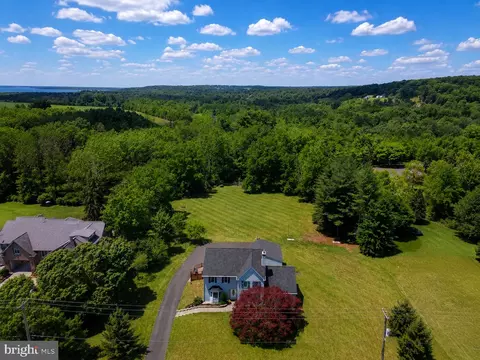 1074 N Easton Rd, Doylestown, PA 18902
