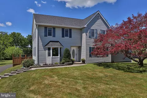 1074 N Easton Rd, Doylestown, PA 18902