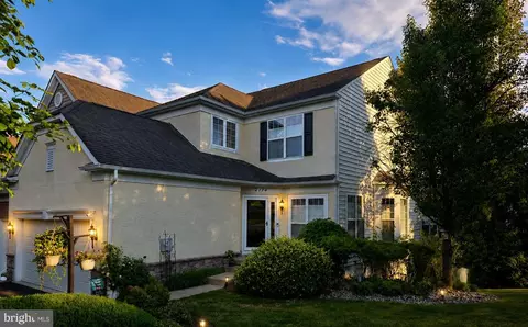 2114 Redbud Ln, Furlong, PA 18925