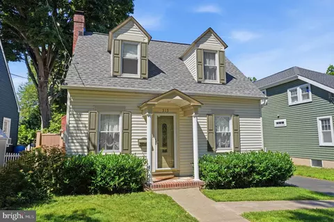 313 Harper Ave, Morrisville, PA 19067