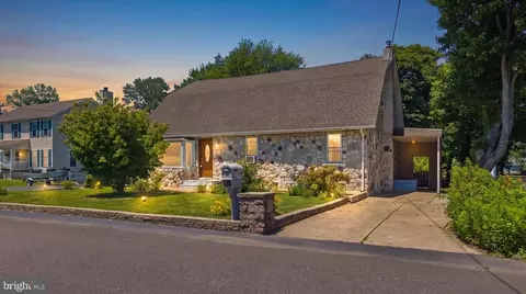 6242 Garrett Ave, Bensalem, PA 19020