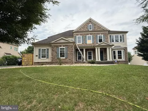 1105 William Penn Dr, Bensalem, PA 19020