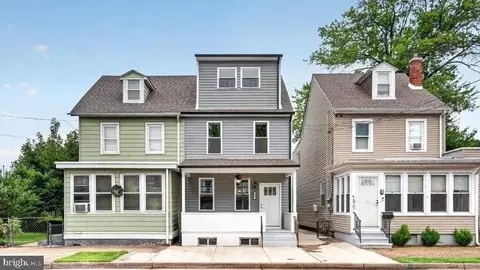 627 Pine St, Bristol, PA 19007