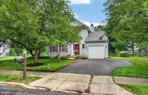 1620 Salem Ln, Quakertown, PA 18951
