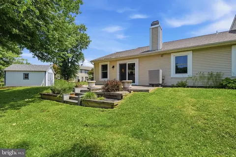 Exterior - 1382 Beechdrop Ct, Yardley, PA 19067 photo 4 of 5
