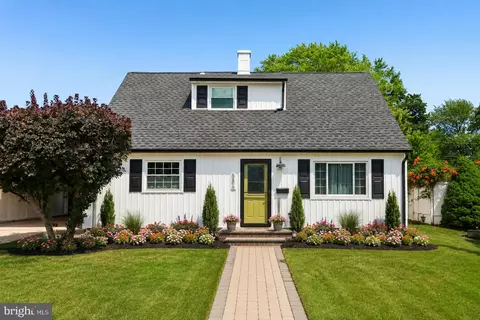 586 Doloro Dr, Morrisville, PA 19067