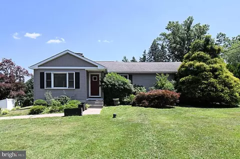551 Walter Rd, Warminster, PA 18974