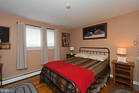 Bedroom - 261 Valley Rd, Warminster, PA 18974 photo 5 of 7