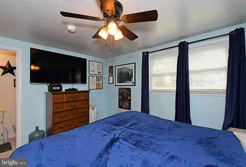 Bedroom - 261 Valley Rd, Warminster, PA 18974 photo 4 of 7