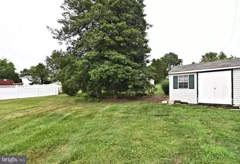 Exterior - 261 Valley Rd, Warminster, PA 18974 photo 8 of 8