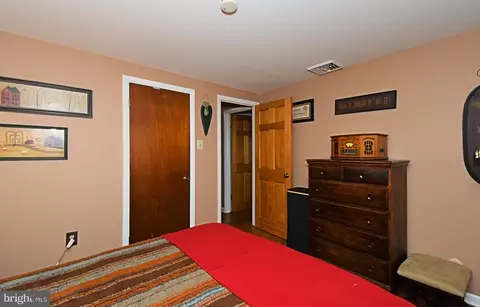 Bedroom - 261 Valley Rd, Warminster, PA 18974 photo 7 of 7
