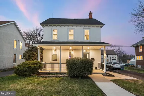 919 W Broad St # A, Quakertown, PA 18951