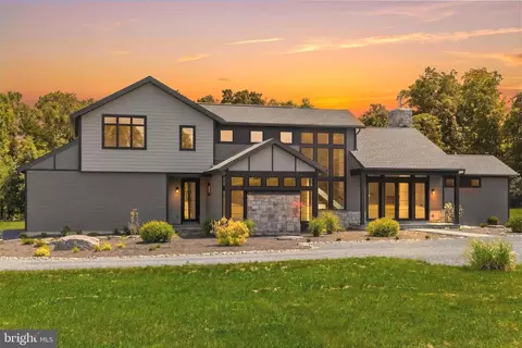 5823 Rodgers Rd, Pipersville, PA 18947