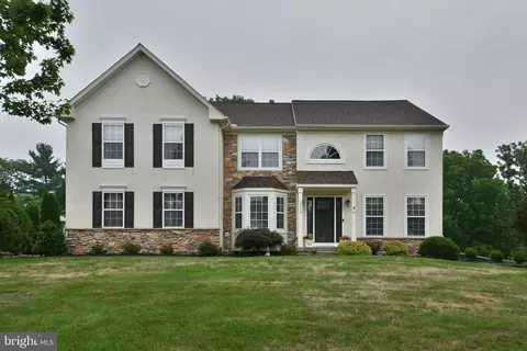 1015 Hickory Ridge Dr, Chalfont, PA 18914