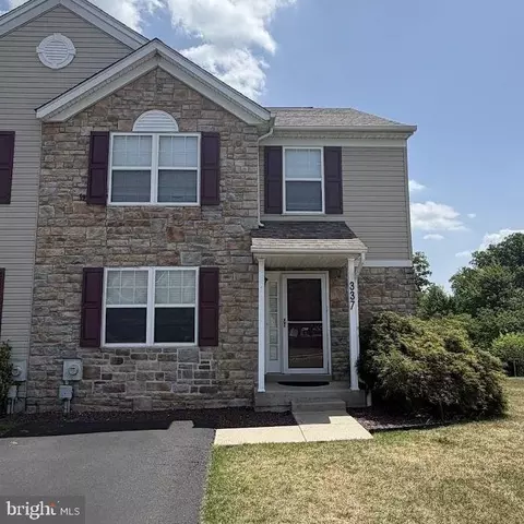 337 Cedar Waxing Dr, Warrington, PA 18976