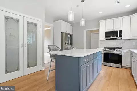 Kitchen - 2027 Oak Ave, Jamison, PA 18929 photo 2 of 4