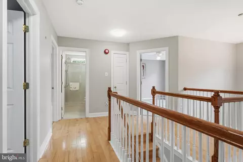 Entry Way - 2027 Oak Ave, Jamison, PA 18929 photo 5 of 10