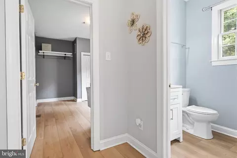 Entry Way - 2027 Oak Ave, Jamison, PA 18929 photo 3 of 10